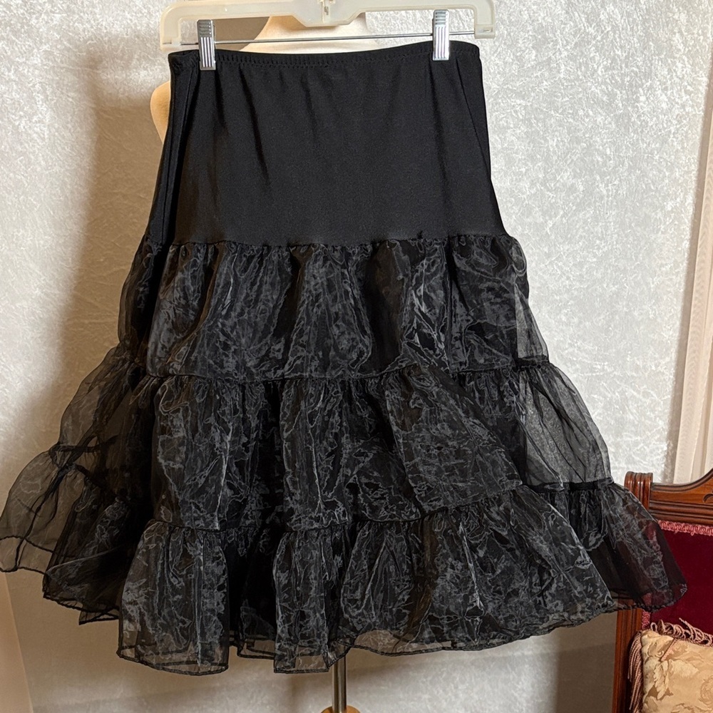 Petticoat Black Tiered Skirt Slip Size 4